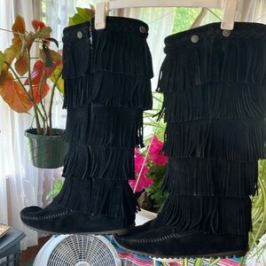 5 layer fringe boot